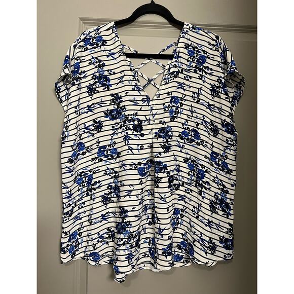 NWT Torrid Floral Striped Blouse, Size 0 - 12 Equivalent - Picture 1 of 7